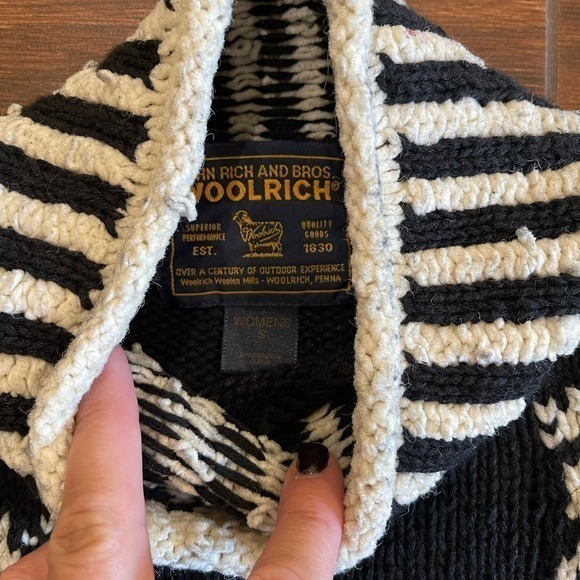 VTG Woolrich Womens Small Snowflake Sweater Black White Chunky Mature Old Money - Picture 5 of 5